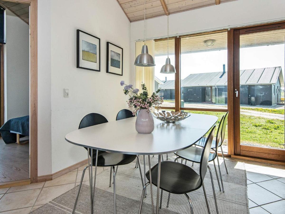 8 Person Holiday Home In Ulfborg Extérieur photo